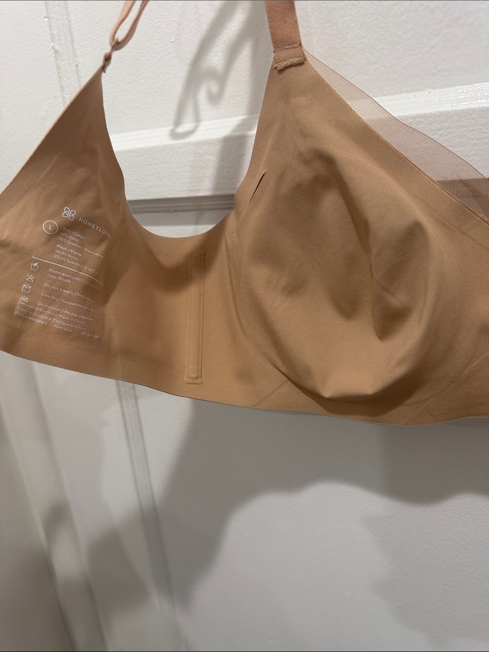 Honeylove Crossover Bra in sand - Picture 5 of 9
